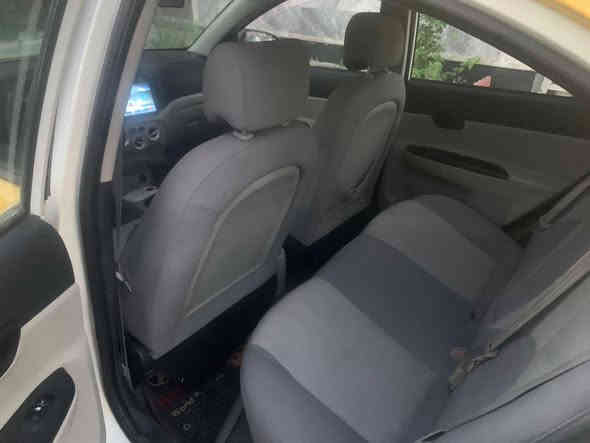 سلام عليكم من رخصة مدير الكروب أكسنت ٢٠٠٩ رقم كربلاء ألماني مكينة كير جديد سيارة احلاة من صور حادث بنيد وجاملغ السعر ٧٥ بيها مجال قليل مكان السيارة بغداد الاتصال على ***********
