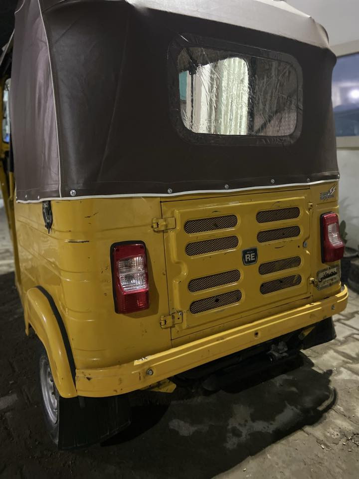 تكتك 19 رقم وسنويه جاهزه من كلشي اي ضربه مابيه عل بلاد مكاني السعر 5 ونص بغداد الشعله الرقم***********
