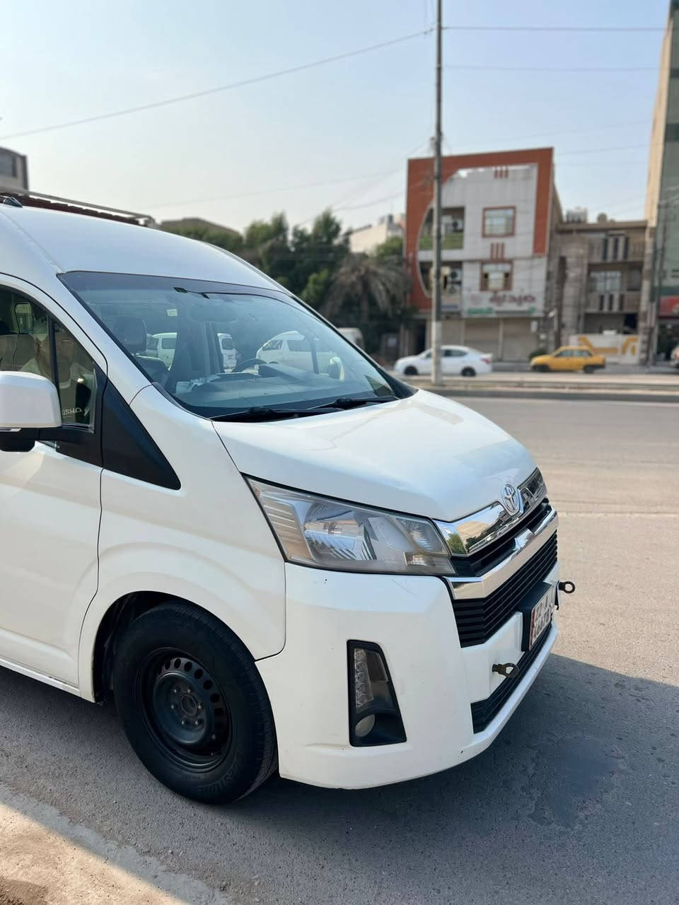 سلام عليكم هايسه اللبيع موديل 2023 كفاله كير مكينه تخم تاير لعنوان بغداد سعر 390وبيه مجال ***********
