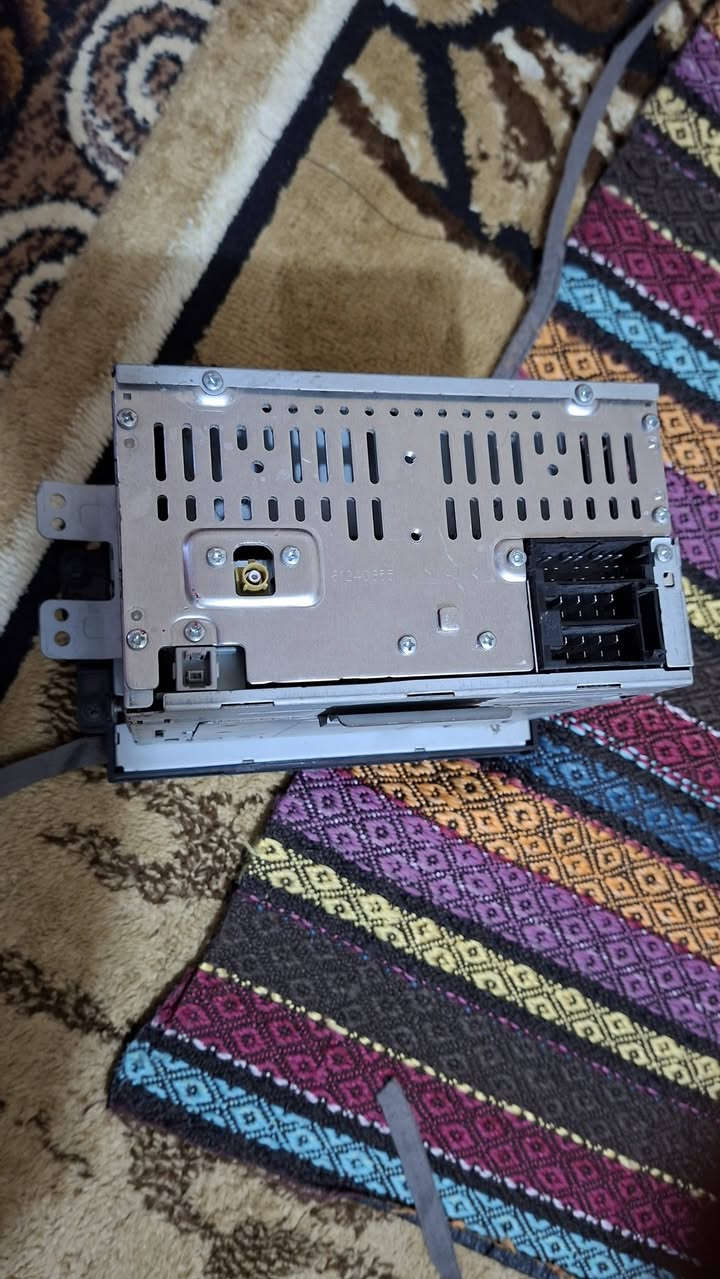 سلام عليكم مسجل سيراتو موديل13 شغال على فحص ويريط بلوتوث السعر30 الف مكاني بغداد الزعفرانية ***********
