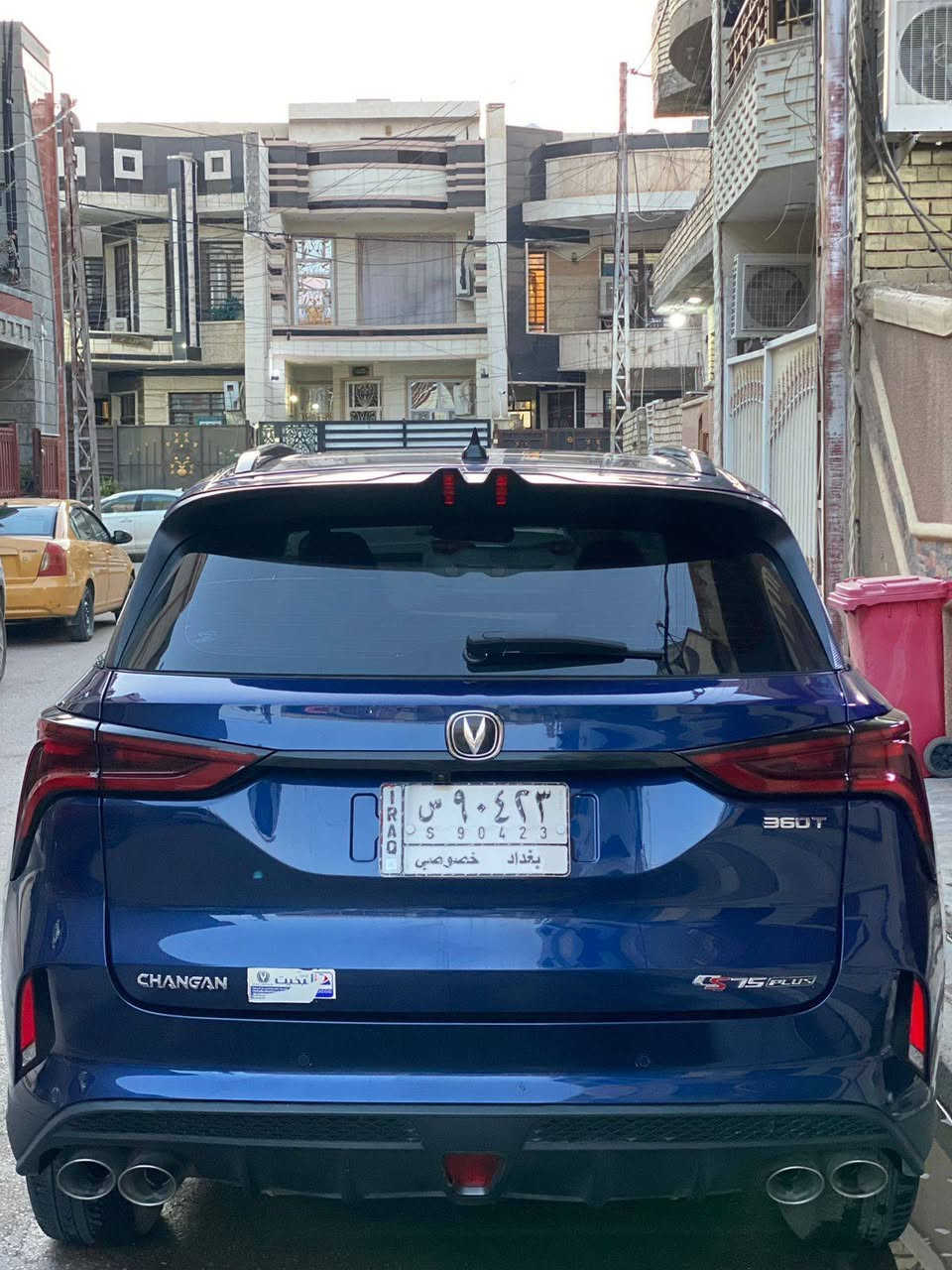 **شانجان CS75 plus   2022
بيع او مراس ... Bm.... مارسدس.. حديث كوري حديث فرق جاهز... تفاصيل السياره اقراها

*لون الداخل جلد احمر 
*حجم الاطارات R19
*حجم المحرك 2.0T
*القوى الحصانيه 230/5500
* كير اوتوماتيك
*اكزوس كروم مزدوج 
*الاضواء LED
*الاضواء اوتوماتيكيه
*الاضواء العالي والواطي اوتوماتيكيه
*كشافات اماميه
*اريل على شكل زعنفه القرش
*شاشه العدادات نوع LCD قياس 12.3انش
*شاشه معلومات وسطيه LCD حجم 10.25 انش
*ضوء داخلي للديكورLED
*ضوء ارضي للترحيب عند فتح الباب
*مكابح ABS
*نظام الكتروني لتوزيع القوى بالتساوي على دواليب 4 عند البريك
*نظام الكتروني لتحكم بالثبات ESP
*نظام للمساعدة اثناء النزول على المنحدر HDC
*ايرباك امامي للسائق والمرافق الامامي
*ايرباك جانبي للسائق والمرافق الامامي
*ايرباك جانبي عالي امامي وخلفي
*نظام ذكي لتتبع ضغط الهواء في الاطار
*نظام تسجيل اثناء القيادة
*حساس امامي عدد 6
*حساس خلفي عدد 6
*كروز كونترول ذكي ومتأقلم
*نظام تنبيه السائق اثناء القياده
*تحذير قبل التصادم الامامي FCW
*الكبح التلقائي في حالات الطوارئ عند وجود سياره
*الكبح الامامي في حالات الطوارئ عند وجود مشاه
*صوره بانوراميه 360 درجه الترا HD
*كاميرا خلفيه 
*بصمه
*نظام الصفط بالريمونت 
*فتحه سقف بانوراميه
*فتحه سقف كهربائيه
*مرايا جانبيه مدفئه
*مرايا جانبيه كهربائيه
*فلتر كربوني لتنقيه الهواء
*كرسي السائق يعدل كهربائي بثماني حركات
*ذاكره لموضع كرسي السائق
*كرسي المرافق يعدل كهربائي بأربع حركات
*تدفئه في الكراسي الاماميه 
*تهوئه في الكراسي الاماميه
*باب الصندوق الخلفي كهرباء
*سانسر لسقوط الامطار على الزجاج الامامي
*نظام تكييف اوتوماتيكي منفصل التحكم للسائق والمرافق
*بلوتوث
*سماعات عدد 8
*نظام تحسين صوت الموسيقى ثلاثي الابعاد
*عدد مخارج USB  في الامام 2
*عدد مخارج USB  في الخلف 2

*شركة البخيت 
*10سنوات ضمان.....
... ***********... وات ساب 24 ساعه..
