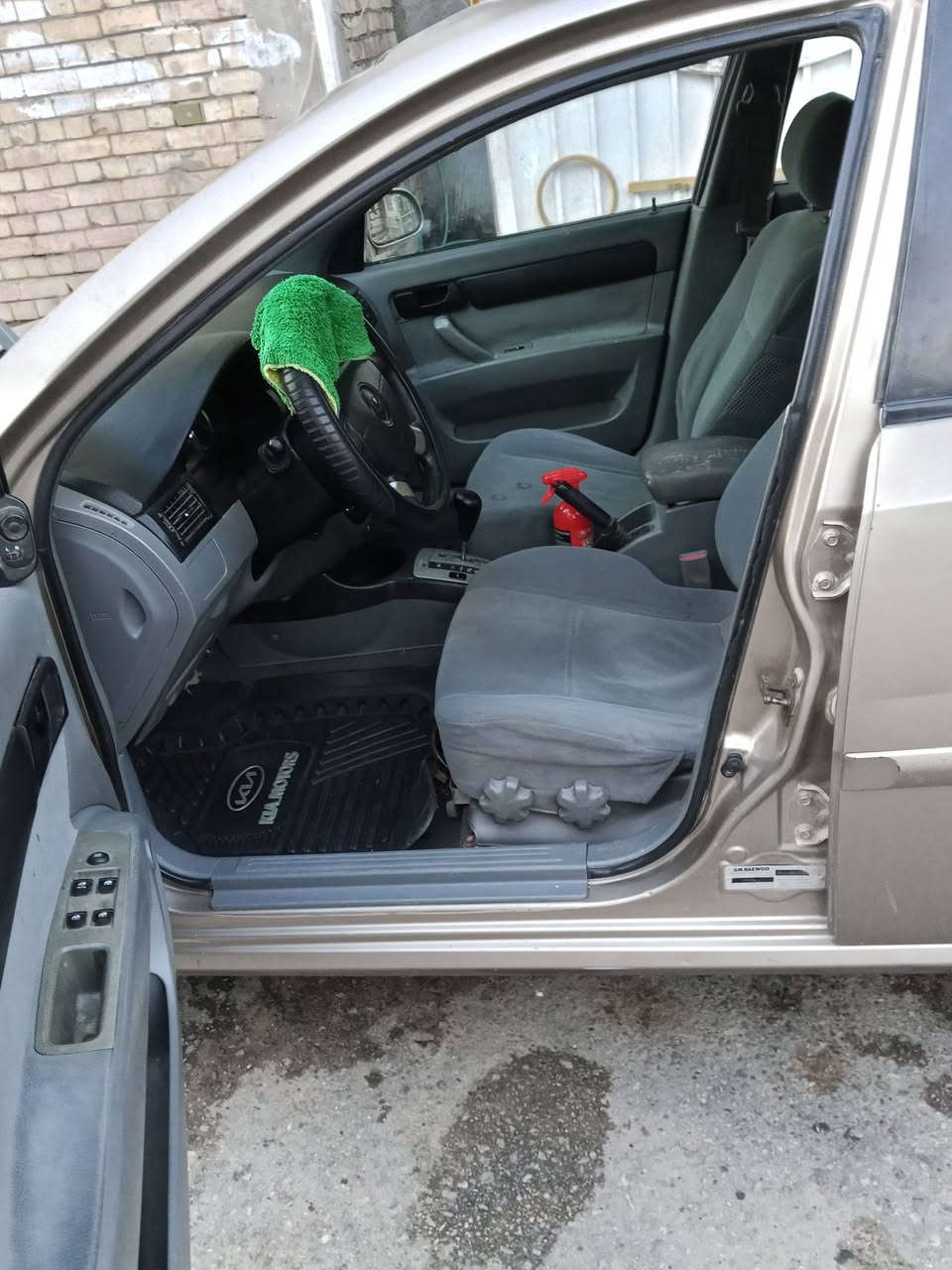 سلام عليكم
لبيع اوبتره 2005 سياره نضيفه محرك نضيف وكير نضيف رقم قادسيه تحويل ثاني يوم مشروع وطني 
السعر 63 بيه مجال 
مكاني كربلاء 
***********
