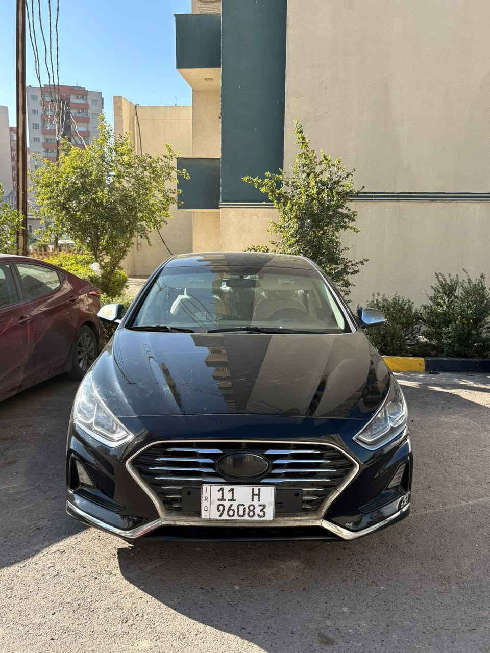 السلام عليكم سوناتا ٢٠١٨ وارد امريكي حادثه جاملغ اماي ايسر وجاملغ خلفي وباب خلفي نفس الجهى مبدل بلاد يعني سياره بيه قطعتين صبغ فقط والباقي كفاله محرك بلاد مامفتوح سياره نص مواصفات داخل بيجي المرغوب ماشيه ٩٧ الف ميل رقم وهزه جديد السعر ١٢٧ وبيه مجال مكان السياره بغداد ***********
