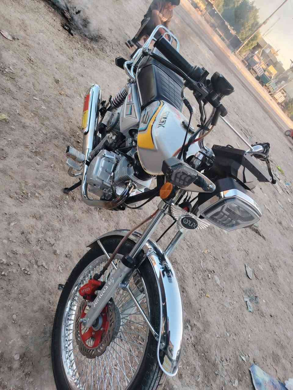 5كير سونك مكينه مكفوله كفاله عامه دراجه جديده 2025كلشي مابيه كله شغال 750وبيه مجال متواجد خاص


**إذا كنت صاحب هذا الإعلان وتريد حذفه لأي سبب، رجاءا أرسل رسالة إلى الدعم الفني**