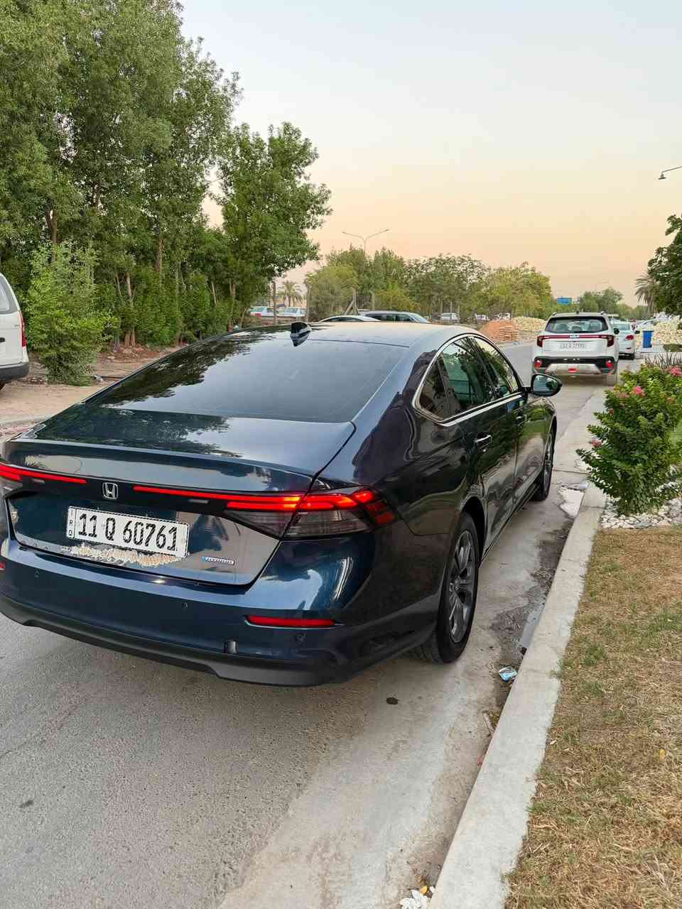 السلام عليكم للبيع هوندا اكورد هايبرد   

موديل 2024 رقم بغداد فئة EXL مواصفات: مكينة 4 سلندر  2000 فتحه سقف / رادارات أمامية وخلفية وجانبيه/ كراسي كهربائية / تشغيل عن بعد/ فول تحكم ستيرن/ تحديد مسار /سايد بريك كهرباء / مقاعد أمامية تدفئة فقط /إشارة مراية جانبية / ذاكرة خزن ميموري لكرسي السائق / غرفة السيارة جلد اصلي /شفتات ستيرن للتحكم بالكير العادي 

عداد مسافه :  13 الف مايل
بجم كبس
الضرر: صندوك مبدل +جاملغ نفسه معدل 
ايرباك سليم مطاك

السعر 19.500 
للتواصل رقم الهاتف  ***********
مكان السيارة بغداد -حي الخضراء
