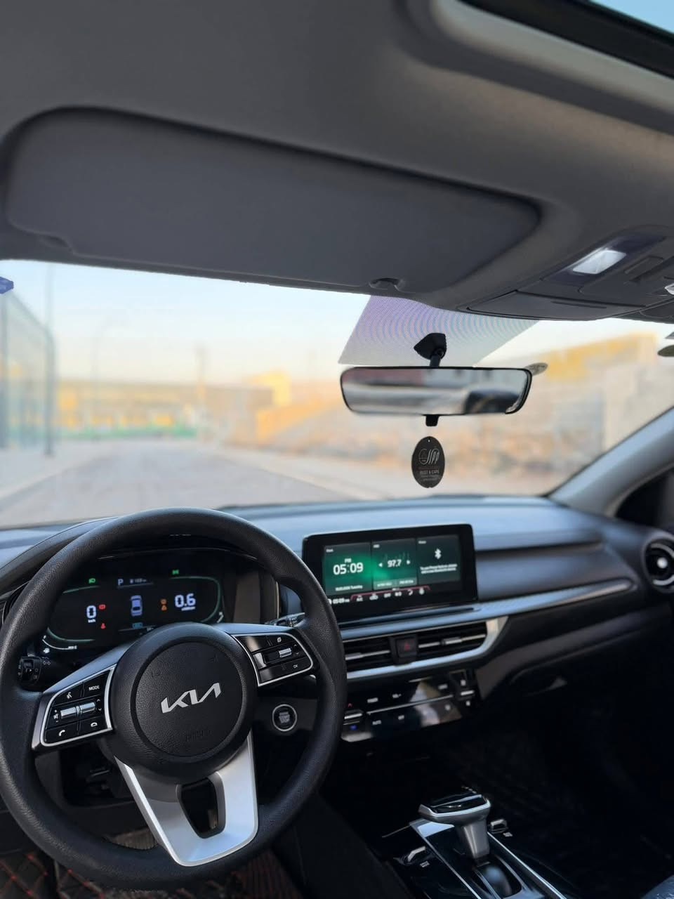 مراوس فقط ففط ب سوناتا او النتره او توسان او سبورتج او اوبتيما او k5 اي شي ثانيا حسب الرغبه فقط مراوس لان ماكدر ابقه بدون سياره عندي التزام بيها 
كيا k3 موديل 2024فول مواصفات بصمة فتحة شاشة حساس امامي خلفي كشنات  جلدامكينة 1500 دبل نوزل  فول ماشية 8 الاف مكفولة كفالة عامة بيهه دحجه ممبينه بهلال الخلفي ماتبين ابد ابد رقم اربيل وكالة تحويل مكاني بالعشار ورقمي بي وتساب واتصال ***********
