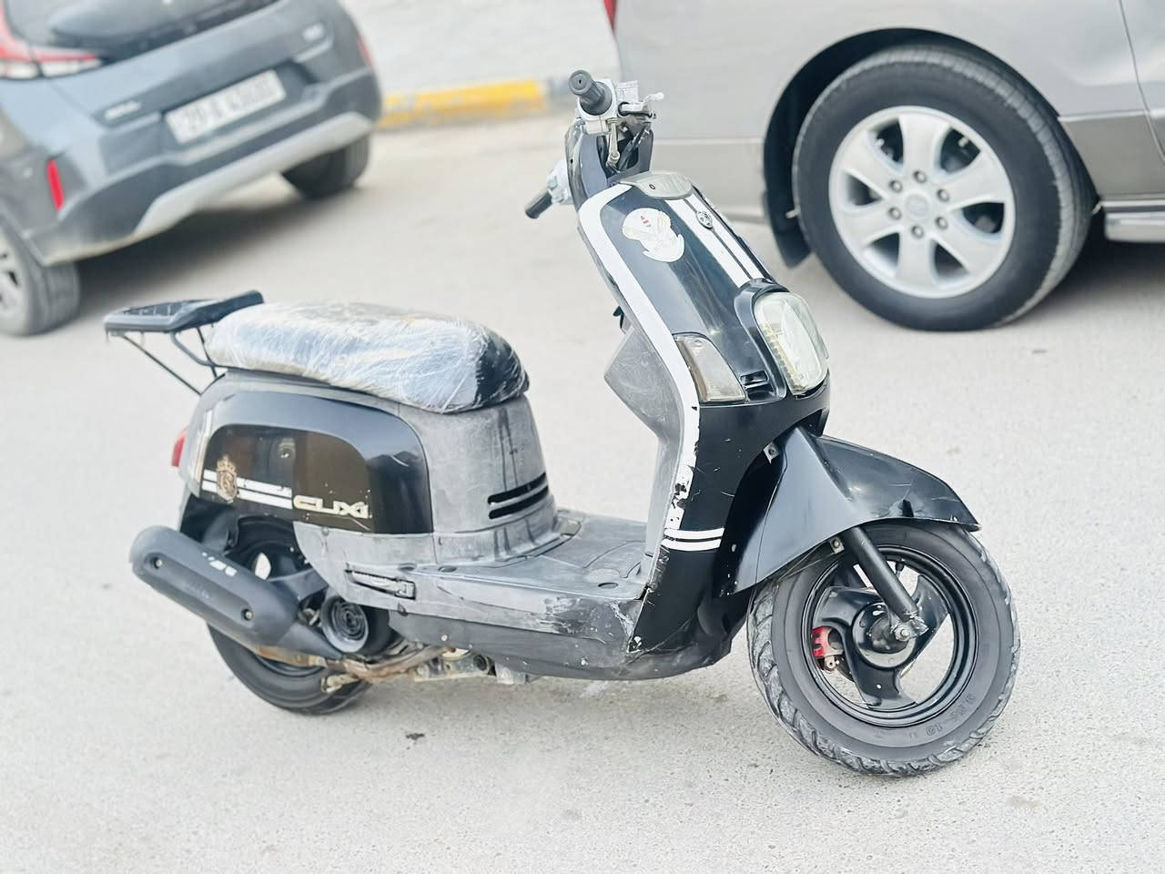 سلام عليكم دراجه بوليس حلوه ونظيفه وكامله من كلشي مابيها اي نقص شرط تنكر سلف وتطلع كهربائيات كلها شغاله مكينه مامفتوحه شرط ناعمه بوشه 49 الدراجه كلها بلاديه كلهة مختمه ختم واحد المكان كوت الطشاش 
للستفسار اتصل ع الرقم ***********
