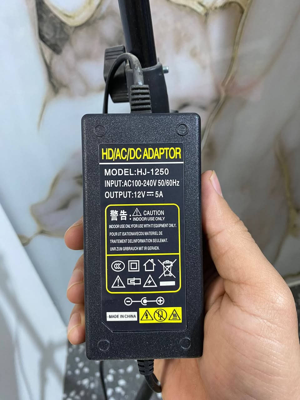 استان للبيع سعره ٣٠ الف 
مدينه الصدر ***********
