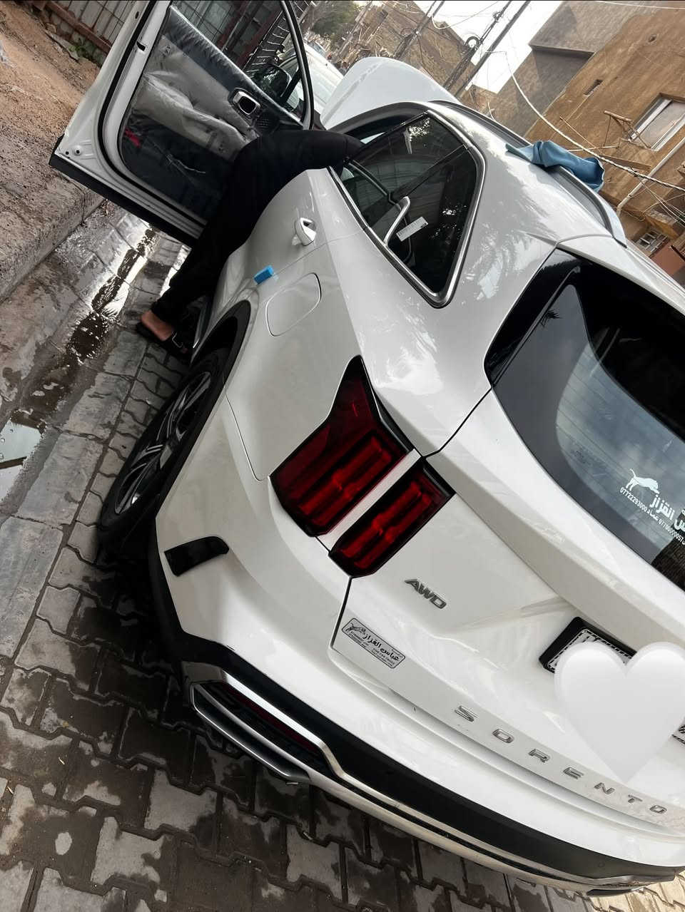 سورنتو للبيع موديل 2022 ماشية 62
فول مواصفات واحد على واحد 

بنراما كشنات كهربائية تدفئ تبريد 
اشاير بالمري سايد بريك بصمة 
كامرة دوارة بصمة ابواب شاحن لاسلكي 
نضام ترحيب مري شفط كروز سرعة
كير ماوس تبريد 3قطع  7راكب
جنطة كهرباء كامرات محيطية 
6سلندر 
وبعد بيها مواصفات 

وبيها فقط بارد شبر بالجنطة 

سونار مرفق مع الصور 

السعر 275وبيها مجال 

للاستفسار الاتصال ***********
