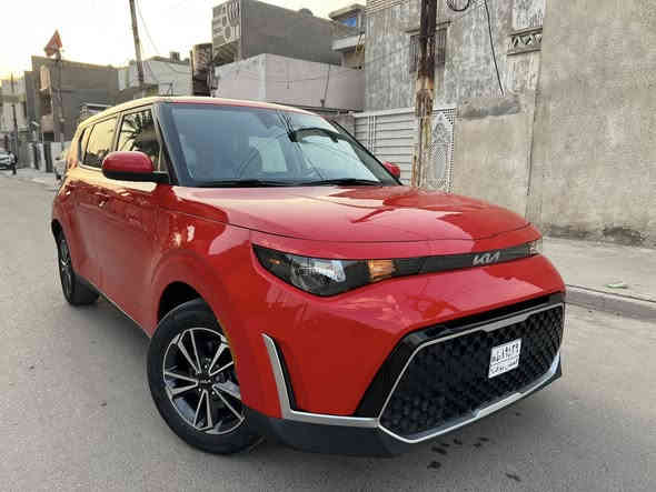 السلام عليكم
كيا صول 2023 وارد امريكي حادث مرفق بصور  (قطعتين صبغ فقط الباقي كفاله حته الدعاميات بدون صبغ ) 
دخول جديد بدون رقم. تترقم جميع المحافضات 
السعر 137 وبيه مجال للشراي 
مكينه 2000 دووش 
رادار امامي وخلفي 
تحديد مسار  
قياده ذاتيه 
ثلاث انضمه قياده 
شاشه جبيره  وكامره دواره 
شاشه تدعم ابل كاربلي وشاشه اعطال 
فول تحكم ستيرن 
ماشيه 40 ميل 
مكينه وكير وصدر وتبريد لغود وشواصي كلهن كفاله عامه 
الي  يحب ارقمه اله ماكو مشكله 
ينضاف حساب الرقم واسلمه سنويه بسمه
مكاني بغداد مدينه الصدر 
 للستفسار ***********
