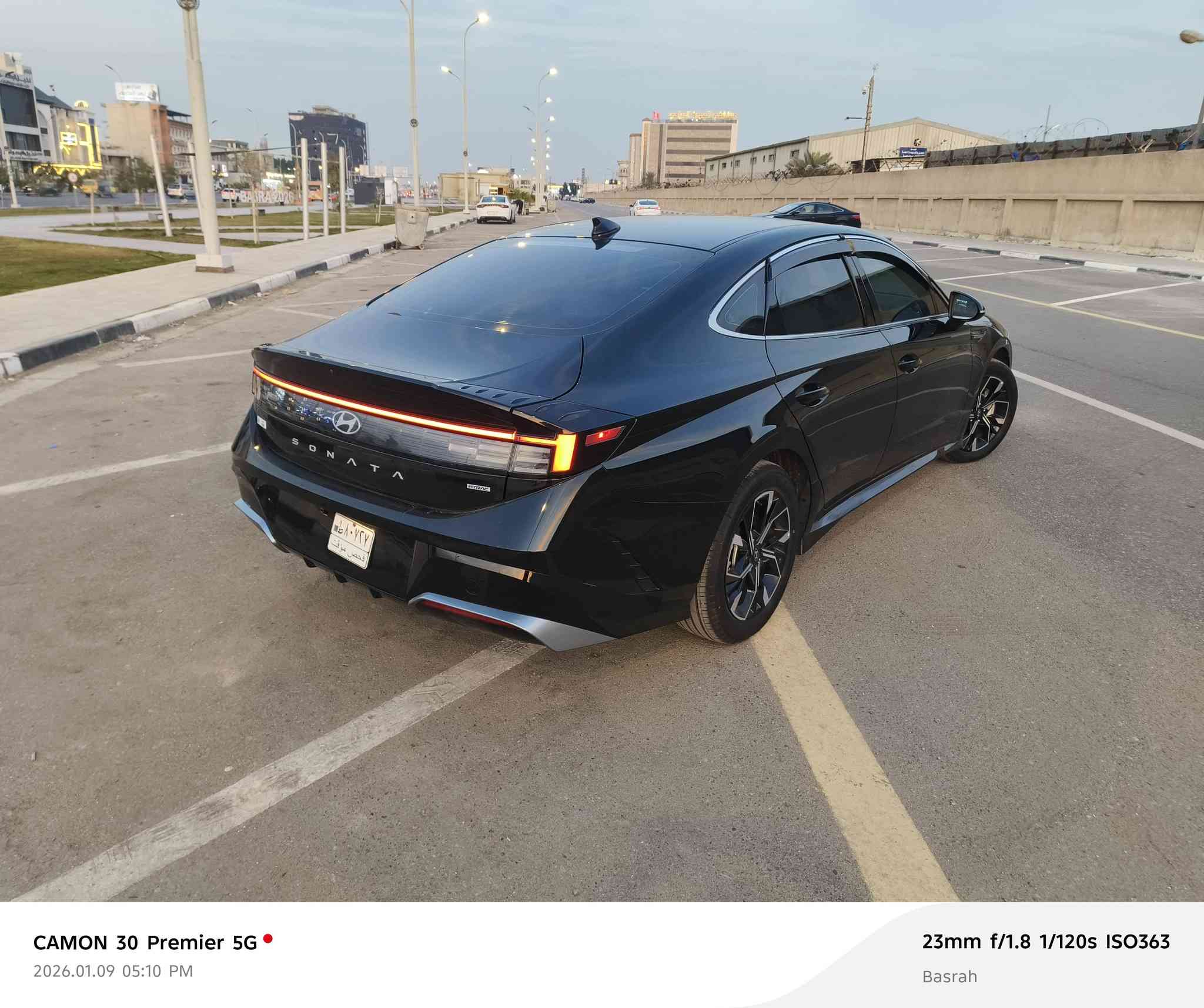 سوناتا 2024 شكل جديد
زيرو 1500 ميل 

محرك 2.5

گير 8 نمر

بصمة تشغيل 

دخول ذكي 

مقعد السائق كهربائي 

 4 وضعيات قيادة

جنطه ذكيه

ترحيب عند التشغيل

شاشه كبيره 

كير تعليك 

اوتو هولد 

رادار

نقطة عمياء

تحديد مسار

تحكمات ستيرن كاملة. 

 بنيد و چاملغ ايسر تعديل بارد فقط . كفاله من التبديل و الصبغ

السعر 212  فحص مؤقت / مكاني بصره 
***********
