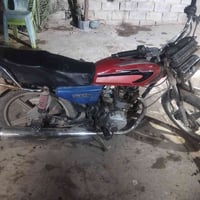 دراجه للبيع 5كير شغاله بس عوزه ترتيب ابيع هل موجود مناسبه خابرني وتدلل...