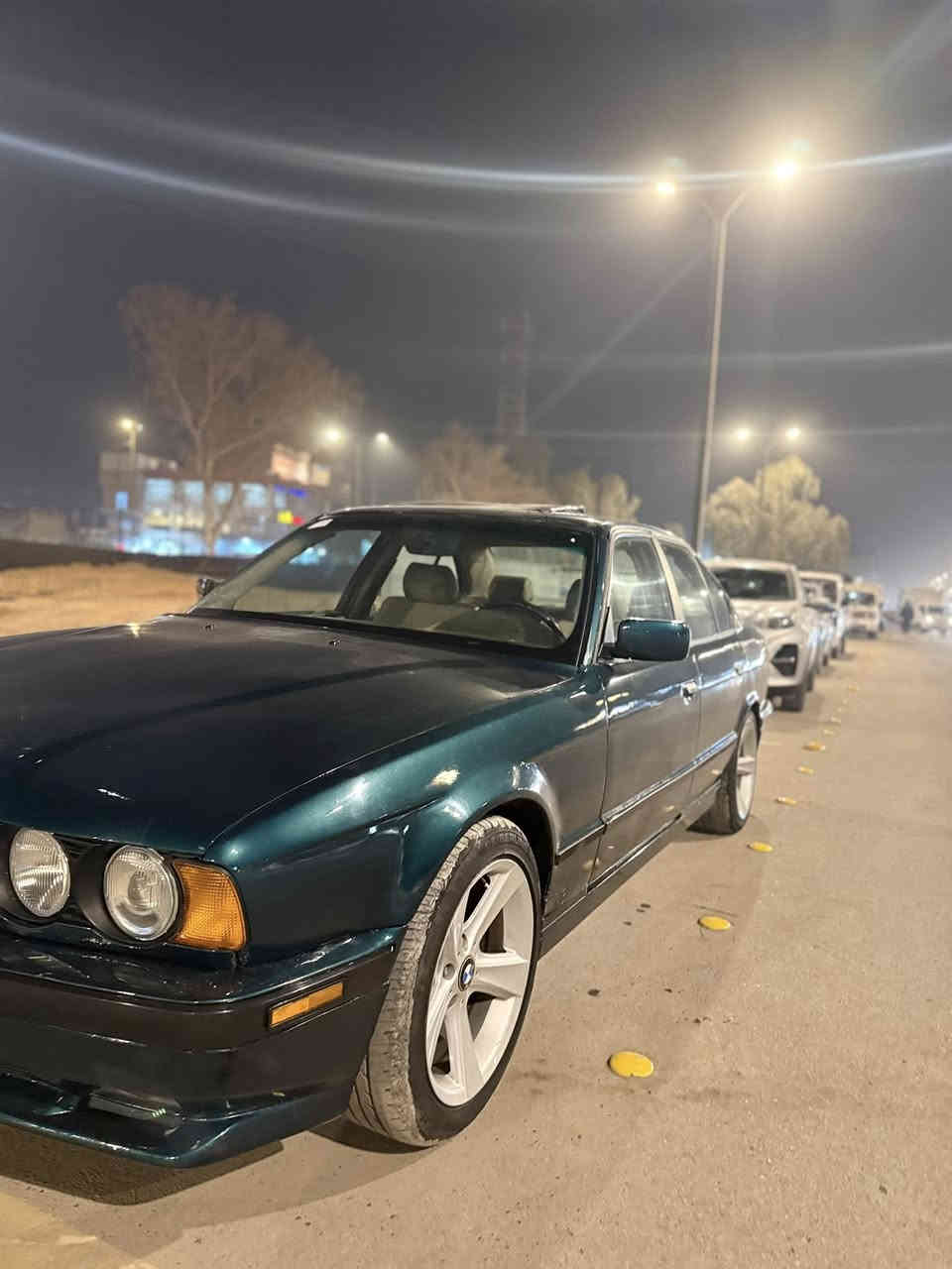 السلام عليكم. مرخصة الادم
BMW/525i/1993 فوك المديل
سته سلندر مسكر فانوس السياره بجم عريض السياره مري منفصل لسياره مكفوله من الضربه القويه. ومصبوغه صبغ عام للجماليه فقط لسياره جاهزه وخير من الله. ترايك وين ميعجبك ومتفتح بنيد
لسياره ذاب اله حداديه جديد وكير ومكينه مكفولات.  لسياره للبيع فقط واعتذر عن لمراوس 
للتواصل: هـ***********
سعر السياره 55 وبيه مجال بسيط ومستحيل تلكه 525 مسكر بهيج نضافه ونفس سعره

