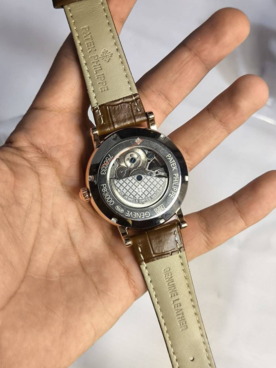 باتك فلبPatek Philippe 

تحفه فنيه تتخطى مفهوم الوقت
مكينة اوتماتيك
نظام شمسي قمري 
الميناء مميزة
زجاج زفير مقاوم للخدش 
الهيكل مصنوع من الاستانلس ستيل 
مختمة من كل مكان
اميال وارقام  لامينوس 
مقاومة ماء وغبار 
سير جلد طبيعي
قفل فراشة

القطعة ابد ما تتفوت
ملاحظة متوفره قطعة واحده فقط 
السعر :- 75 الف ع اول تم 
للحجز والاستفسار يرجى الاعتماد خاص


**إذا كنت صاحب هذا الإعلان وتريد حذفه لأي سبب، رجاءا أرسل رسالة إلى الدعم الفني**