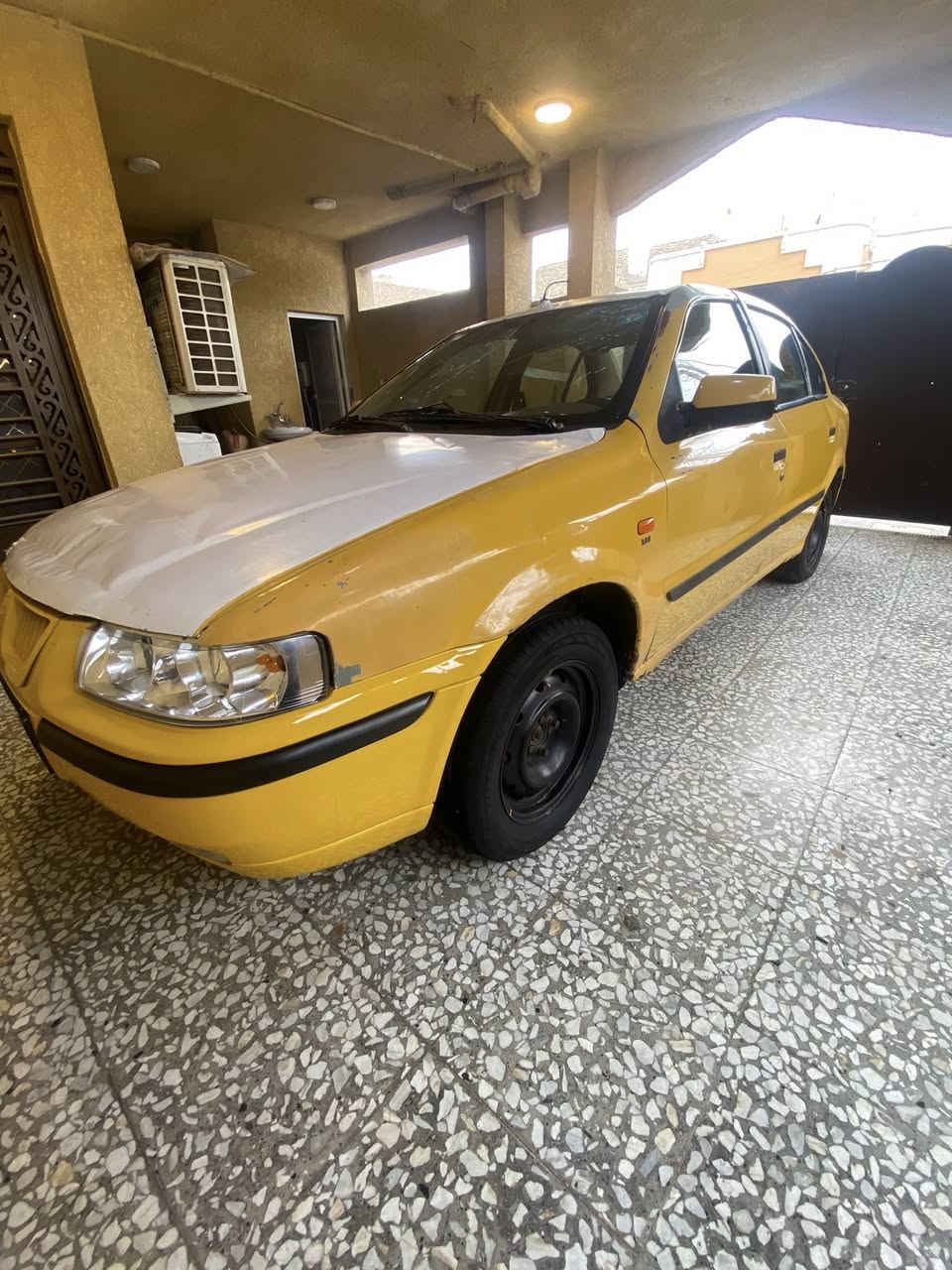 السلام عليكم 
للبيع مديل 2011
رقم جديد هزه جديده
مصفره هيئه
السعر 25وبي مجال 
***********
العنوان بغداد حي التراث
