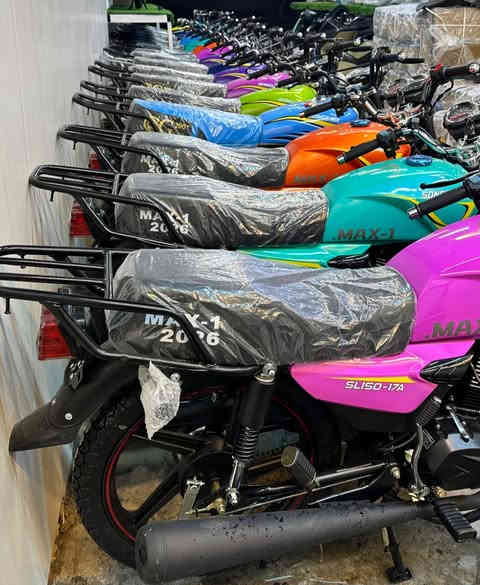 ضمان صيانة بالمكينه سنه كاملة افضل ضمان بالعراق عدنه
سعر النقد 1,025,000
سعر القسط 1,325,000
العنوان بغداد البنوك مقابل نادي النفط 
يوجد توصيل لكل المحافظات 
‭0773 160 4138‬
