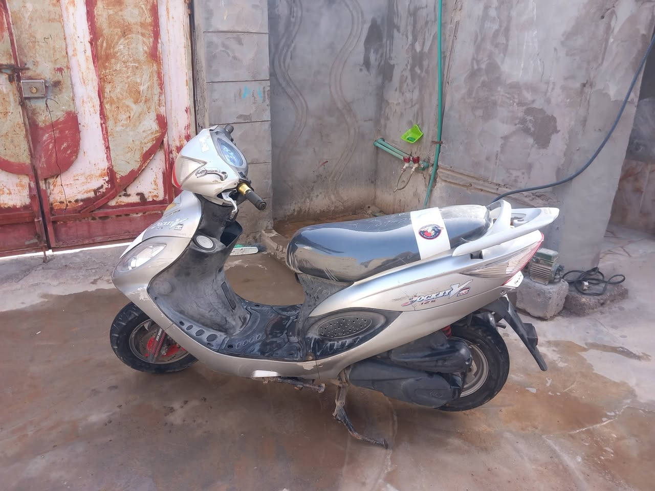 السلام عليكم دراجه للبيع السعر 600 وبيها مجال مكاني النصر الرقم  ***********
