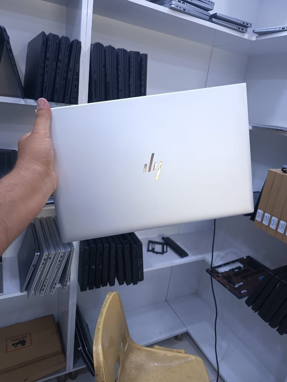 سلام عليكم لاب توب Hp elitebook 850 g7 للبيع
مواصفات موجود موجود
توصيل موجود لكل محافظات
سعر خاص


**إذا كنت صاحب هذا الإعلان وتريد حذفه لأي سبب، رجاءا أرسل رسالة إلى الدعم الفني**