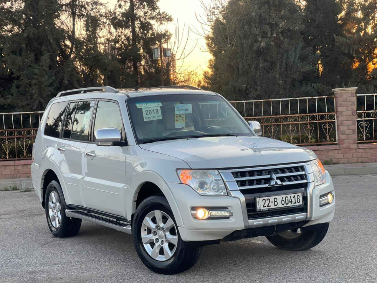 باجيرو للبيع ***********
بي واتس اب 
 سعر 183 قفل 
محرك 3.500
كفاله عامه 
بدون صبغ 
بدون تعديل 
بدون حوالب
ماشيه 107 الف 
سلايد فورويل 
لون صدفي 
مكان اربيل
ملاحظه
 سيارة
 مواصفات كويتي 
مو حبتور
