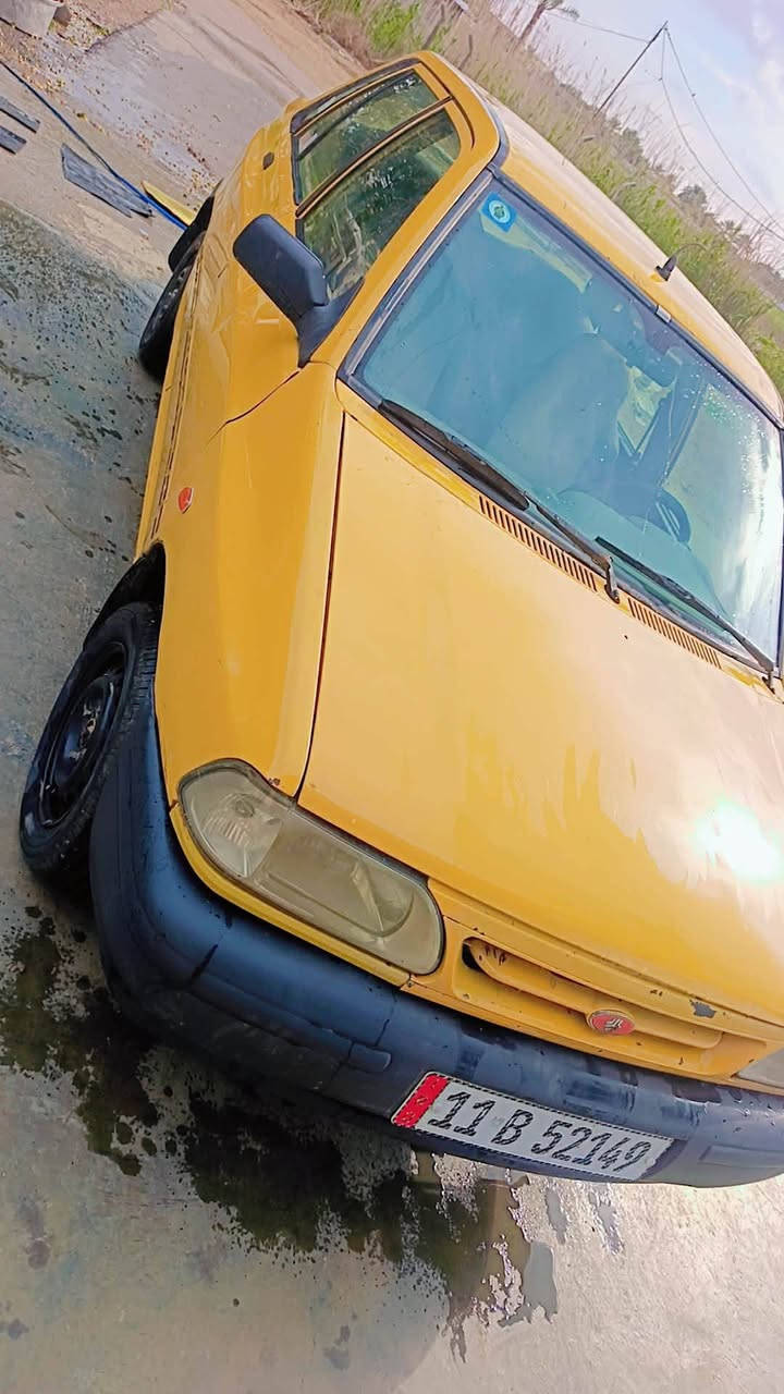 السلام عليكم سايبه موديل 2012للبيع مكينه كير خير من الله كهربائيات كلها شغله تخم تاير جديد شواصي مكفوله هيئه وغرامات مصفره وسياره بسمي تحويل ثاني يوم سياره خير من الله وجهازه متصرف عليها ربع  السعر27وبيها مجال ***********
***********
