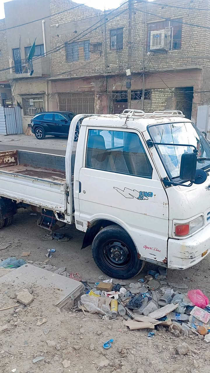 السلام عليكم كيا بنكو موديل 96 رقم بغداد انكليزي جديد سنويه جديده مكينه وكير جدد سياره قماره بلاديه ي استفسار الاتصال ***********
