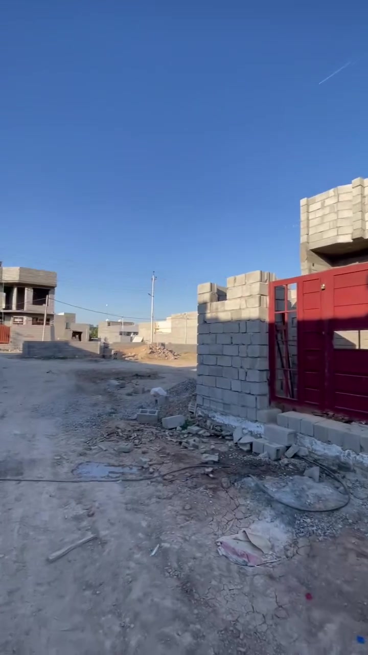 بعد توكل على الله
هيكل للبيع 200متر
جزء الاول قريب على شارع الرئيسي يبعد 30متر
السعر مناسب 55
التحرير الحولي زراعي 
مكتب الإعمار***********
