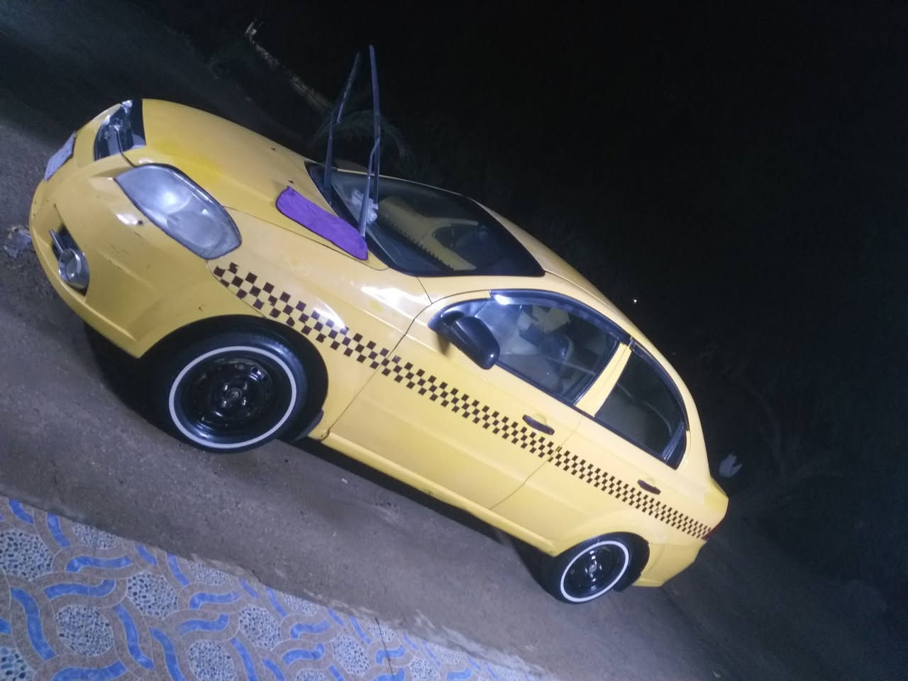 السلام عليكم سياره أفيو للبيع السياره مكفوله كفاله عامه كير جديد حداديه جديده مكينه جديده السعر 51وبيها مجال الهاتف ***********
