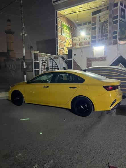 سلام عليكم كيا فورتي موديل 2023 
سياره جاهزة نص فول رادار امامي خلفي رقم بغداد أنكليزي حادثها جاملغ وبنيد صور الحادث بل منشور منضومة غاز كير ايتي محور تبريد منضومه كامله جديد سياره ماشيه 100 دوشمة كامله بل نواب سفاري كاعيه كشنات صندوك مدوشم سياره كبل لشارع ربع مذب عليها بيها بس تكحيل يراد بجاملغ السايق مكان السياره بغداد الكماليه رقم الهاتف *********** اعتذر عن المراوس بس بيع
