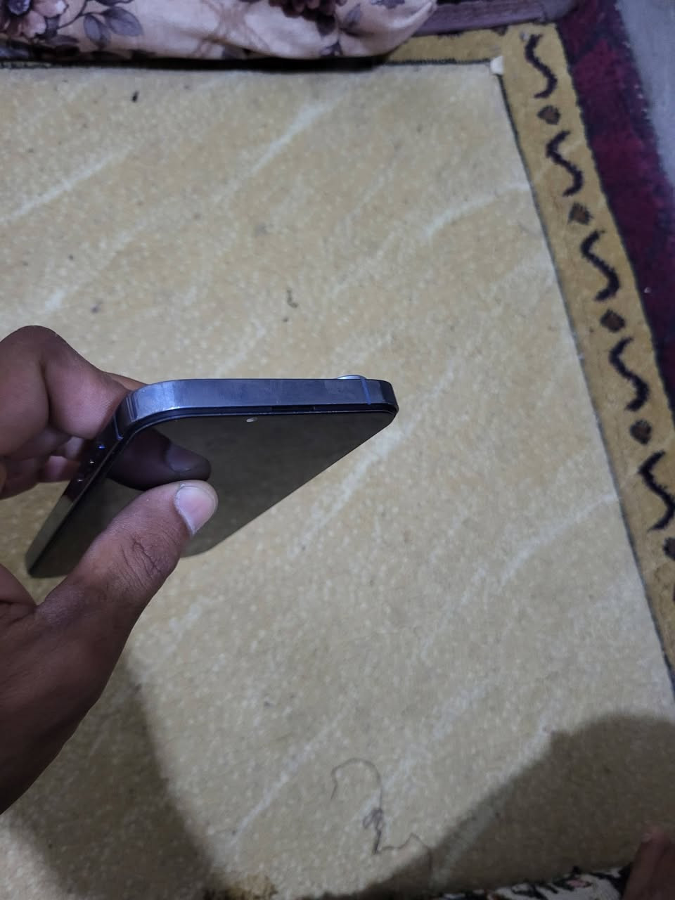 13 برو ماكس ذاكرة 256 مبدل شاشه اصلي و بطارية فيس ايدي شغال عندك كامرة اكس 5 مواضحة وفلاش واكف باقي مابي عيب للبيع و مراوس شراي خاص و اتصل ***********
