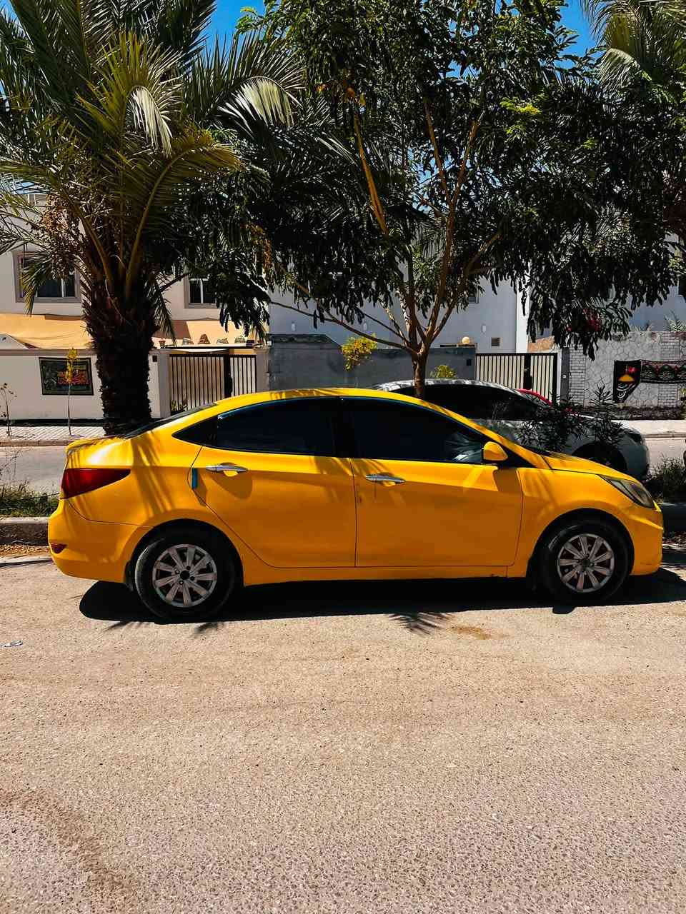 اكسنت 2013 جاهزه من كلشي كير محرك حداديه. تبريد 🧊 اوتماتيك محرك 1600 مكانههه نجف السعر 58 وبيه مجال قليل للاتصال ***********

