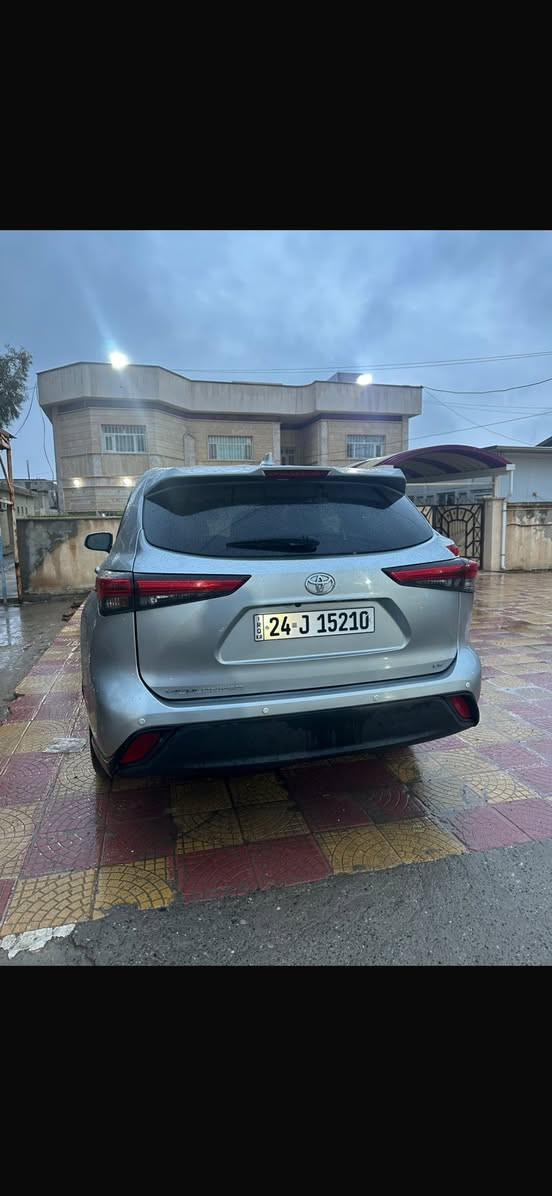 للبيع Toyota Highlander 2021
وارد أمريكي — رقم أربيل
محرك 3500 بانزين
ماشية 153 وحالتها جيدة

✅ داخل جلد
✅ بصمة تشغيل
✅ باب صندوق كهربائي
✅ رادارات + تحديد مسار + نقطة عمياء
✅ كراسي كهربائية
✅ ثلاث مناطق تبريد منفصلة
✅ منافذ 120V وسط وخلفية

السيارة ضربتها كانت بالجهة الخلفية الخفيفة مثل موضح بالصور وتم تصليحها ومشيتها ممتازة 👍
صور الحادث موجودة للشفافية
)وبيها طخة خفيفة بيدنا بس تكحيل 
للاستفسار خاص ***********
