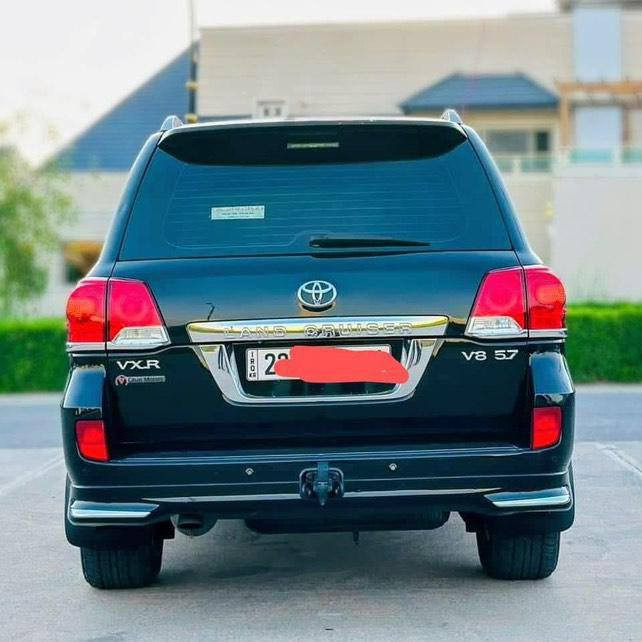 سلام عليكم لاندكروز للبيع
فول مواصفات 
خمس كاميرات
صندوق كهربائي 
موديل 2013
محرك  8
5700 بلادي مكفول
مواصفات الكزز
رقم اربيل بسمي
سيارة مكفوله من كل النواحي 
بس بيها دعاميه اماميه مرشوشه
العنوان فلوجه
السعر 41
التواصل 
***********
