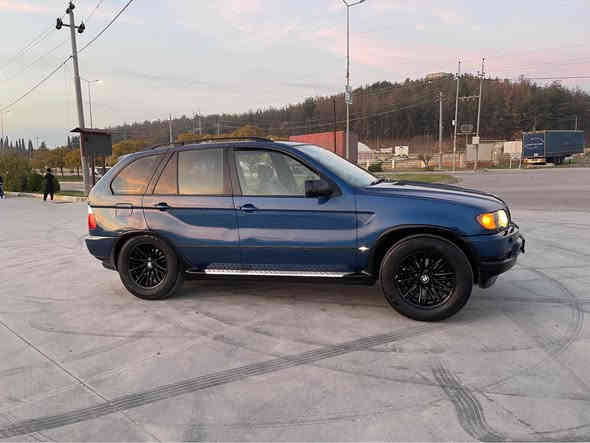 بیئم دووهەزار ٥ مەکینە ٥٣٠ دەبڵ دیجیتاڵ  قەپات مواسەفات گئر مەکینە بەشەرد گەنجانەیە *********** 
دەبڵ گێر  کوشن هیتەر جڵت 
هەموو مواسەفاتی هەیە بئ دوکەڵ بئ بوخار 
هەموو گیانی بەشەرتە *********** رانية
