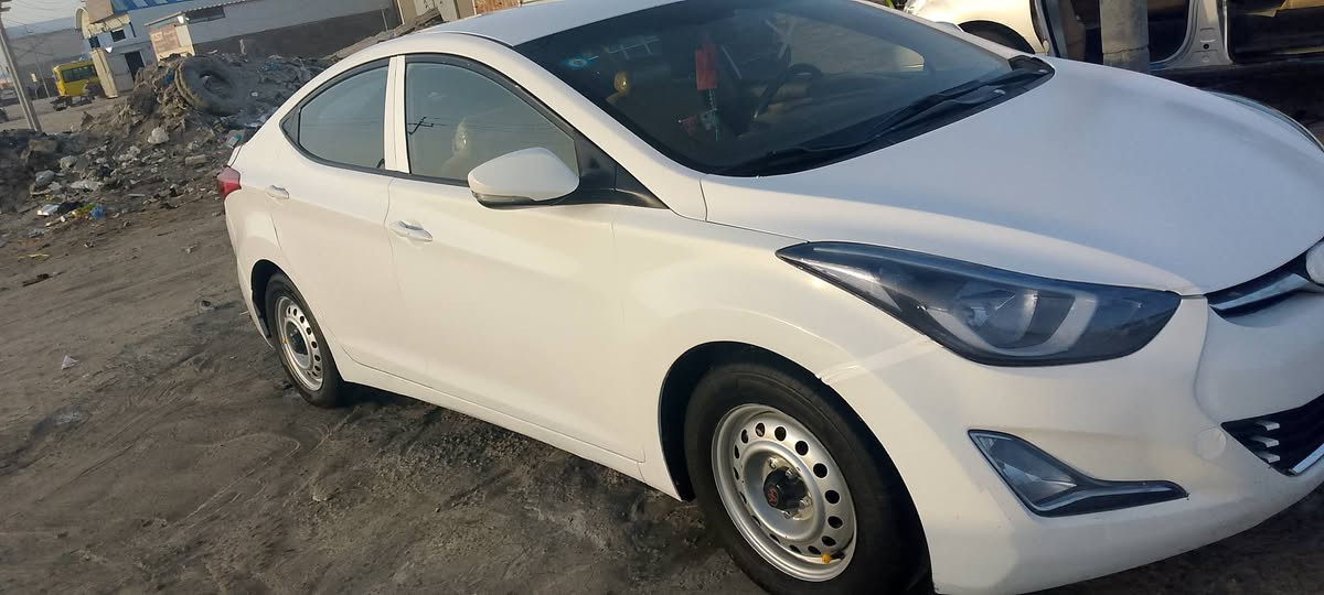 سلام عليكم النتره موديل 13خليجي محدثه 16 سيارة جاهزه مكينه 1800دوش كير  حداديه طخم تاير تدفه تبريد داخل بيجي غرفه جديده سيارة بدون ضربه بدون تبديل بيه قطعه وحده صبغ رقم كربلاء دولي بسمي سعرها 115وبيه مجال قليل مكان سيارة ناصريه مكلف با نشر رقم راعيه ***********
