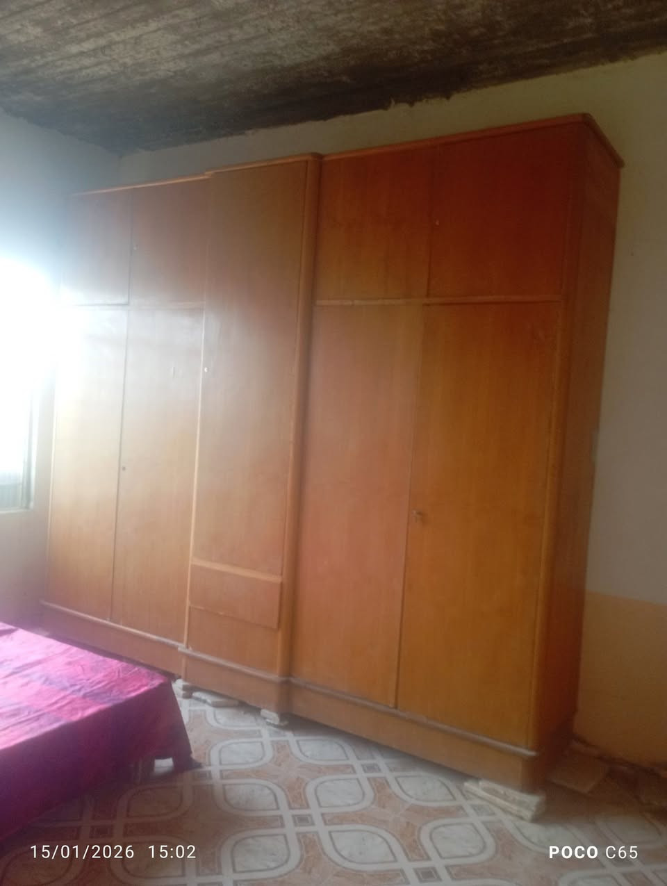 اخشاب للبيع التواصل ع رقم ***********
