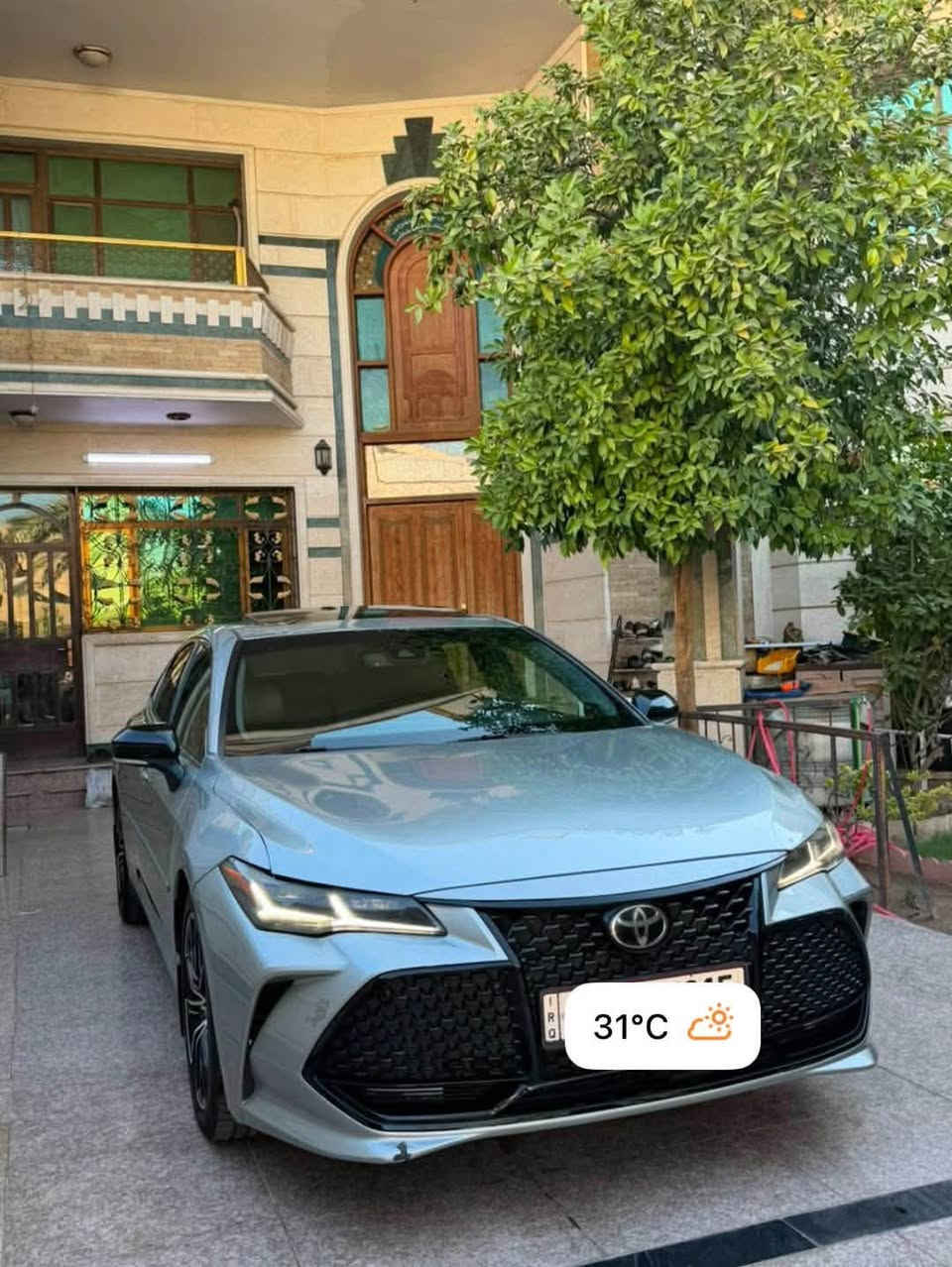 السلام عليكم

Toyota avalon 2022 
 

اعلى فئة فول مواصفات وارد امريكي والسيارة رقم بغداد بأسمي 

ماشية 53 

محرك V6 سلندر 

فتحة سقف-

كراسي خزن ميموري-

مقاعد الأمامية تدفئة وتبريد-

مقاعد خلفية تدفئة-

ستيرن تدفئة-

شاشة تدعم الApple car play-

نظام صوتي سماعات JPL-

رادار امامي وخلفي وجانبي-

تحذير مغادرة المسار-

كامرات 360-

المصابيح Led-

عرض السرعة والمعلومات عله الزجاج-

 الأمامي (Head-Up Display)

حساسات امامية وخلفية-

شاحن لاسلكي-

كشنات كهرباء 

وبعد بيها هواي مواصفات

ضررها مثل ما موضح بالصورة

وصور الحادث موجوده 

السيارة راجع ايرباك ستيران ستتم

مكان السيارة بغداد العامريه 

السعرر 25  

رقم التواصل.      ***********
