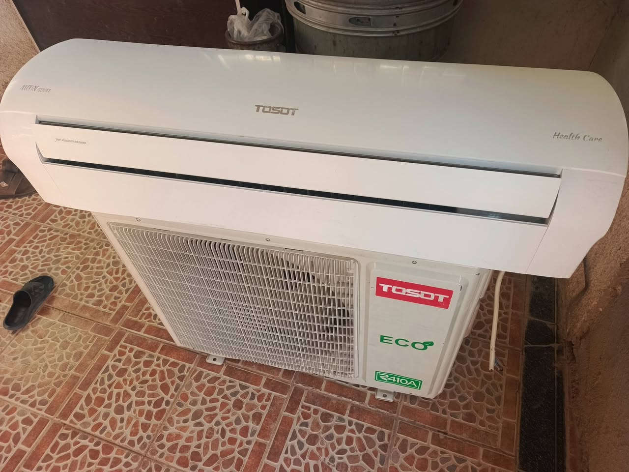 سبلت توست طنين غاز 410 الحديث شرط وظع شركه غاز مقفول شركه وشرط عل تشغيل تبريد ثلج كامل مع جميع ملحقاته  السعر 600للتواصل عل خاص او الاتصال ***********
