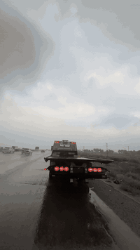 ***********
عنواني بغداد 
***********
السلام عليكم ورحمة الله سطحه 2018ماليزي بدي 3جكات كهرباىيات كله جديد دوشمه تخم تاير جديد السياره مرسمه كرين بلادي بلسنويه رقم إنكليزي السياره باسمي تحويل ثاني يوم السياره كامله من إيدك للشارع ألف مذب عليه
