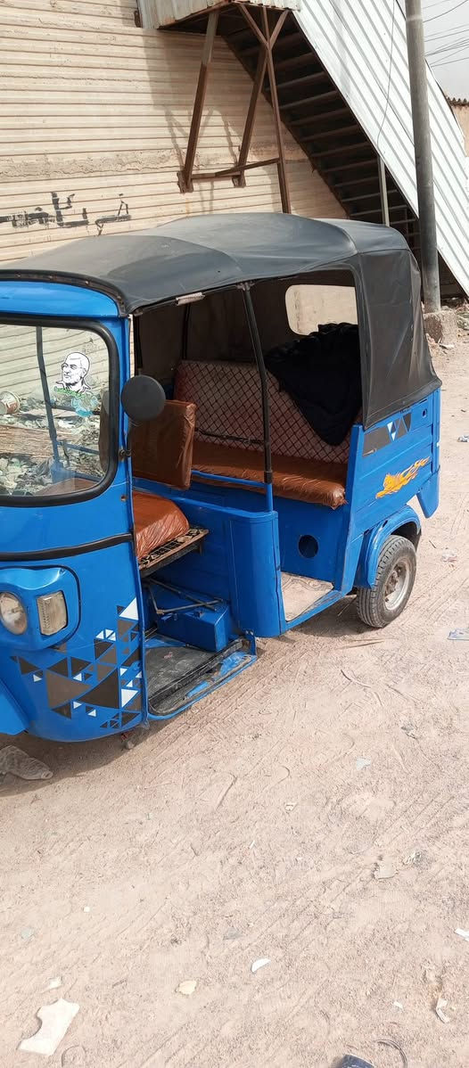 تكتك بياجو محرك باجات موديل 20اوراق تكتك مال شغل سعره 3مليون وبيه مجال مكاني الكزيزه
***********
