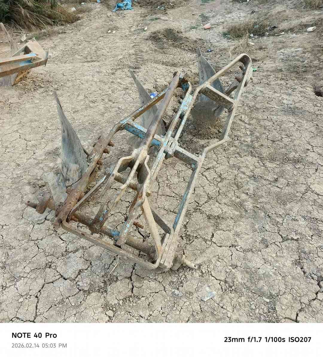 سلام عليكم مكينه بلاروس للبيع موديل 98 كير مامفتوح اكسنات مامفتوحات  وياه فدان الاستفسار *********** المكان ناصريه قلعه سكر
