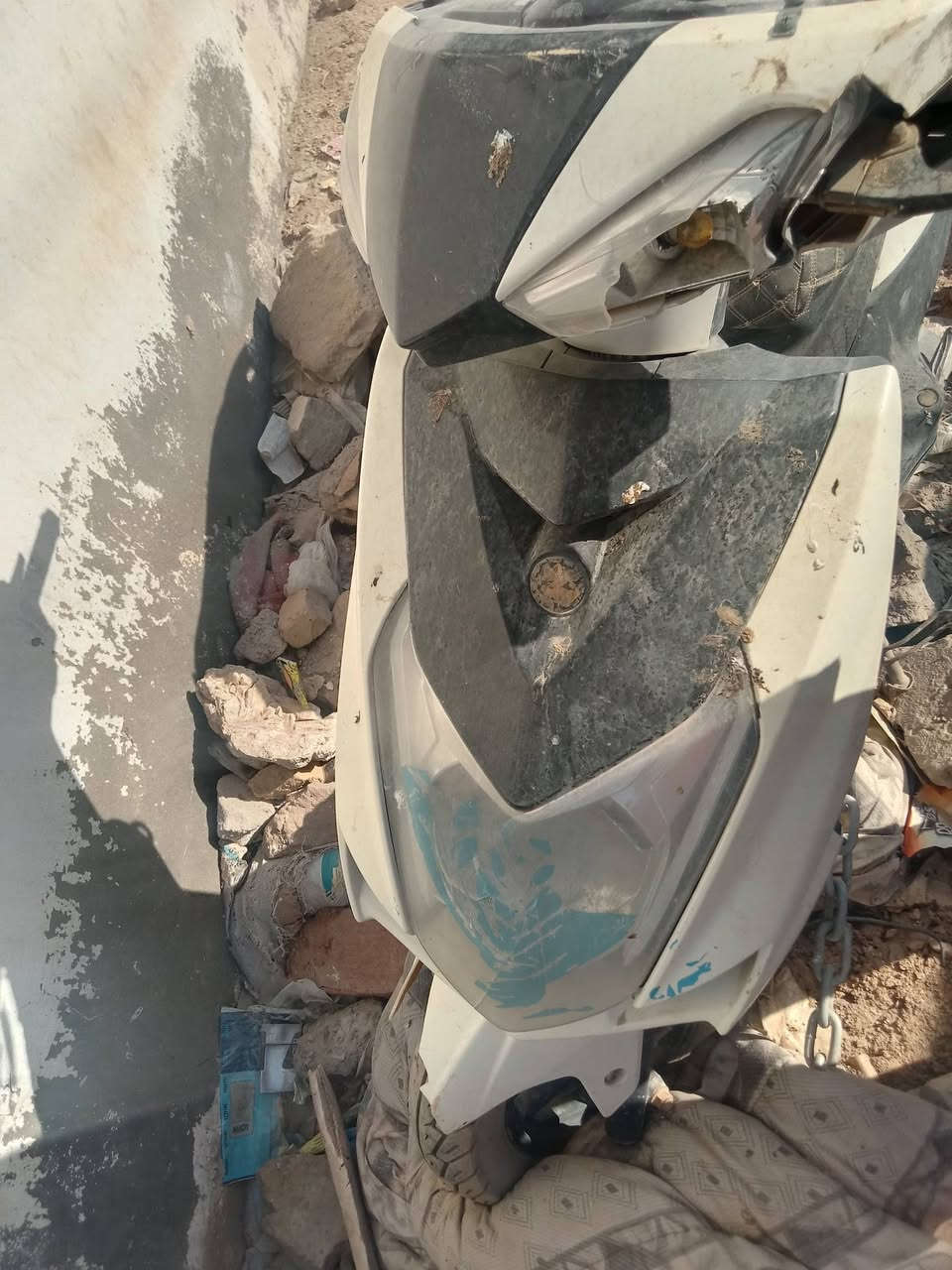 السلام عليكم شباب دراجه للبيع متروكه ما اعرف ايش بيها السعر ب 150


**إذا كنت صاحب هذا الإعلان وتريد حذفه لأي سبب، رجاءا أرسل رسالة إلى الدعم الفني**