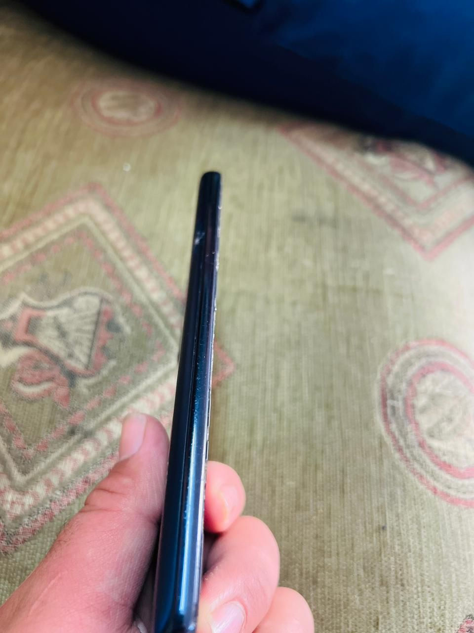 السلام عليكم 
العملاق الامريكي 
motorola edge plus 5G UW (2022)
 موتورولا ايدج 30 بلس 2022 

الذاكره 128  الرام 12+12
مواصفات الهاتف :
-الشاشة: OLED مقاس 6.7 بوصة، دقة FHD+ (2400 × 1080)، ومعدل تحديث 144 هرتز.
-المعالج: Qualcomm Snapdragon 8 Gen 1.
-الكاميرا الخلفية: ثلاثية 50 ميجابكسل (رئيسية) + 50 ميجابكسل (زاوية واسعة) + 2 ميجابكسل (عمق).
-الكاميرا الأمامية: 60 ميجابكسل.
-البطارية: 4800 مللي أمبير مع شحن سريع 30 واط.
-الذاكرة الداخلية (Storage): 128 جيجابايت.
-الذاكرة العشوائية (RAM): 12+12جيجابايت.
-الاتصال: يدعم شبكات 5G. السعر 180قفل 
عنوان موصل جانب الايمن


**إذا كنت صاحب هذا الإعلان وتريد حذفه لأي سبب، رجاءا أرسل رسالة إلى الدعم الفني**