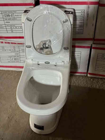 إلى وكلائنا في العراق وصول لدينا غربي توتا عالي اسعار تنافسيه إلى اصحابدمجمعات وشركات ***********
