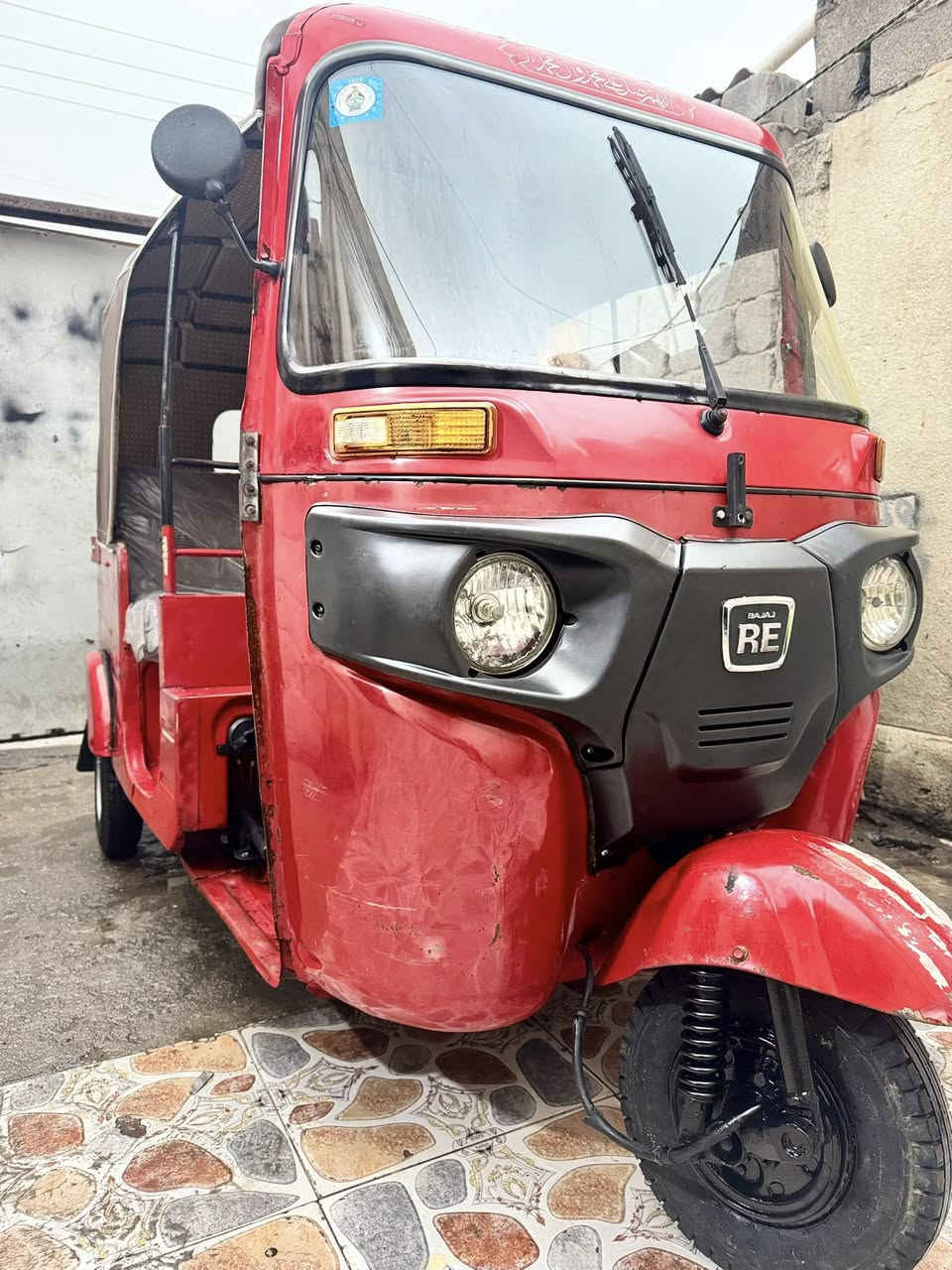 2017 رقم وسنويه مكينه 20 تجميع جديد البدي  بس لغد مصبوغ والباقي مكفول تخم تاير حداديه كهربائيات تكتك جاهزه سعر 4000،000 مكاني بصره حي الاصدقاء ***********
