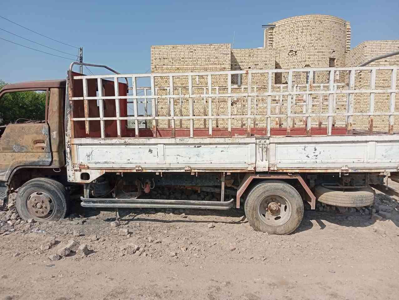 دانيه البيع ول سعر 20ورقه وبيه مجال ورجان الي مو شراي لاياخبر ويدوخني ***********
