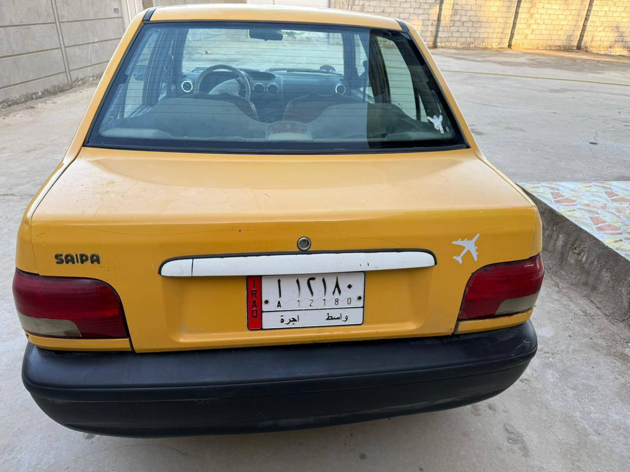 السلام عليكم سايبه للبيع 2014 سنويه ل28 بيها ضربه بسيطه باب السايق مكينه وكير خير من الله مصفره هئيه وغرامات مكان الدوانيه قضاء السدير الرقم ***********
السعر 25 وبيها مجال قليل
