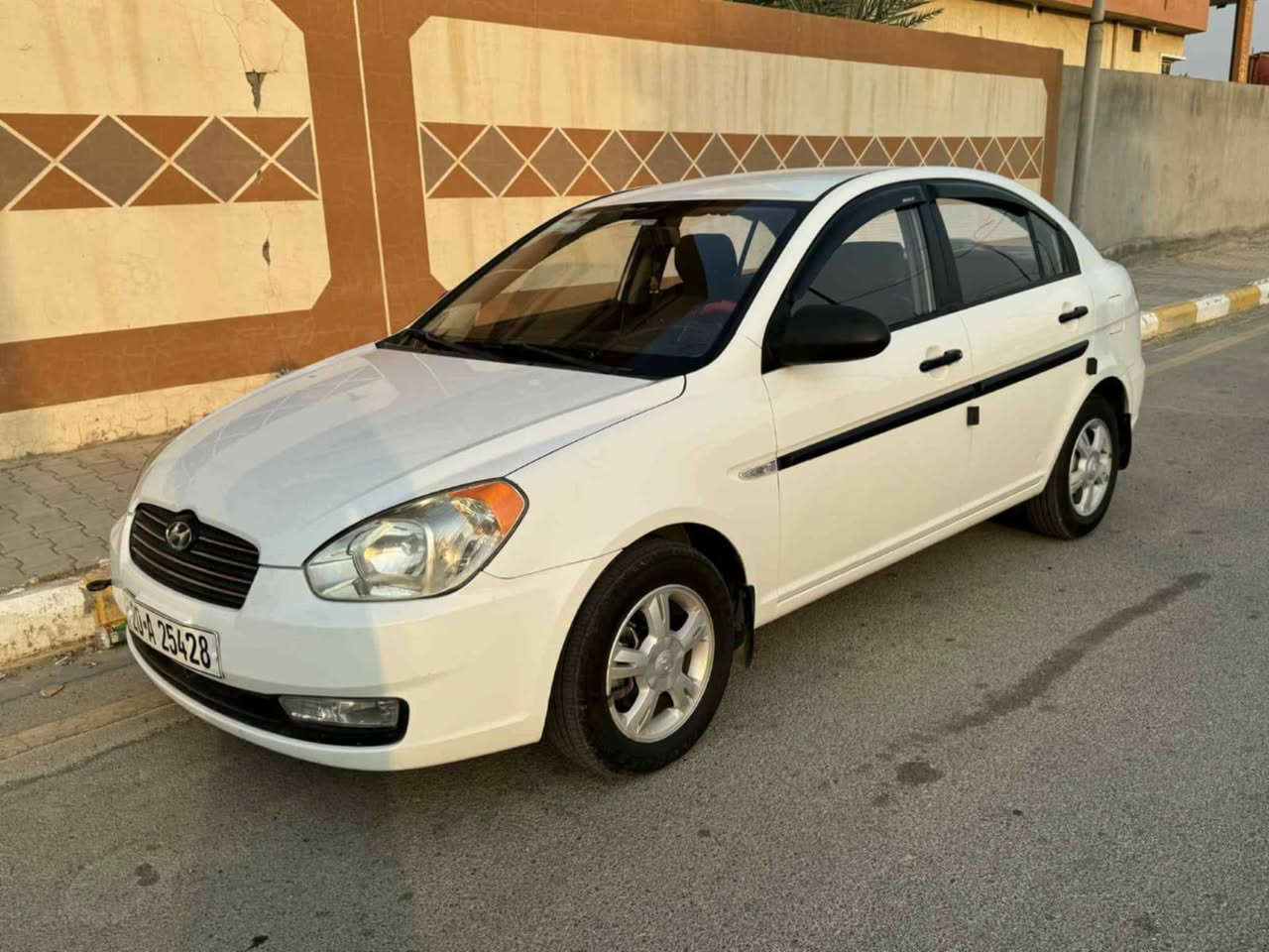 ((للبيع
اكسنت 2009 خليجي سياره جاهزه كل نقص مابيها 
سونارها موجود رقم الدولي تحويل ثاني يوم السعر 95 وبي مجال 
لللاستفسار اكثر اتصل ***********
