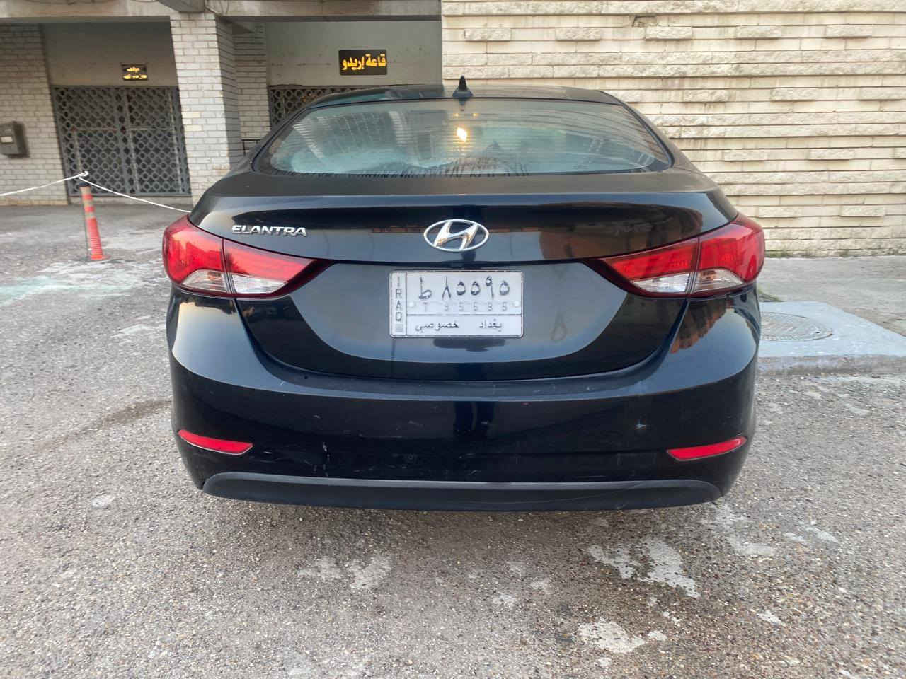 السلام عليكم؛ النترا للبيع ٢٠١٦ لون اسود وارد أمريكي الضرر بأمريكا الباب الي خلف السائق مصلح وراجع ابلاد السيارة كلين؛ بالعراق بيها ضرر بالدوسة وباب الصدر موضح بالصور؛ السيارة حلوة وخير من الله بس يحتاجها ترتيبات  دعامية؛ للاستفسار على أكثر يرجى الاتصال على الرقم؛ *********** / السعر ب110 $.
