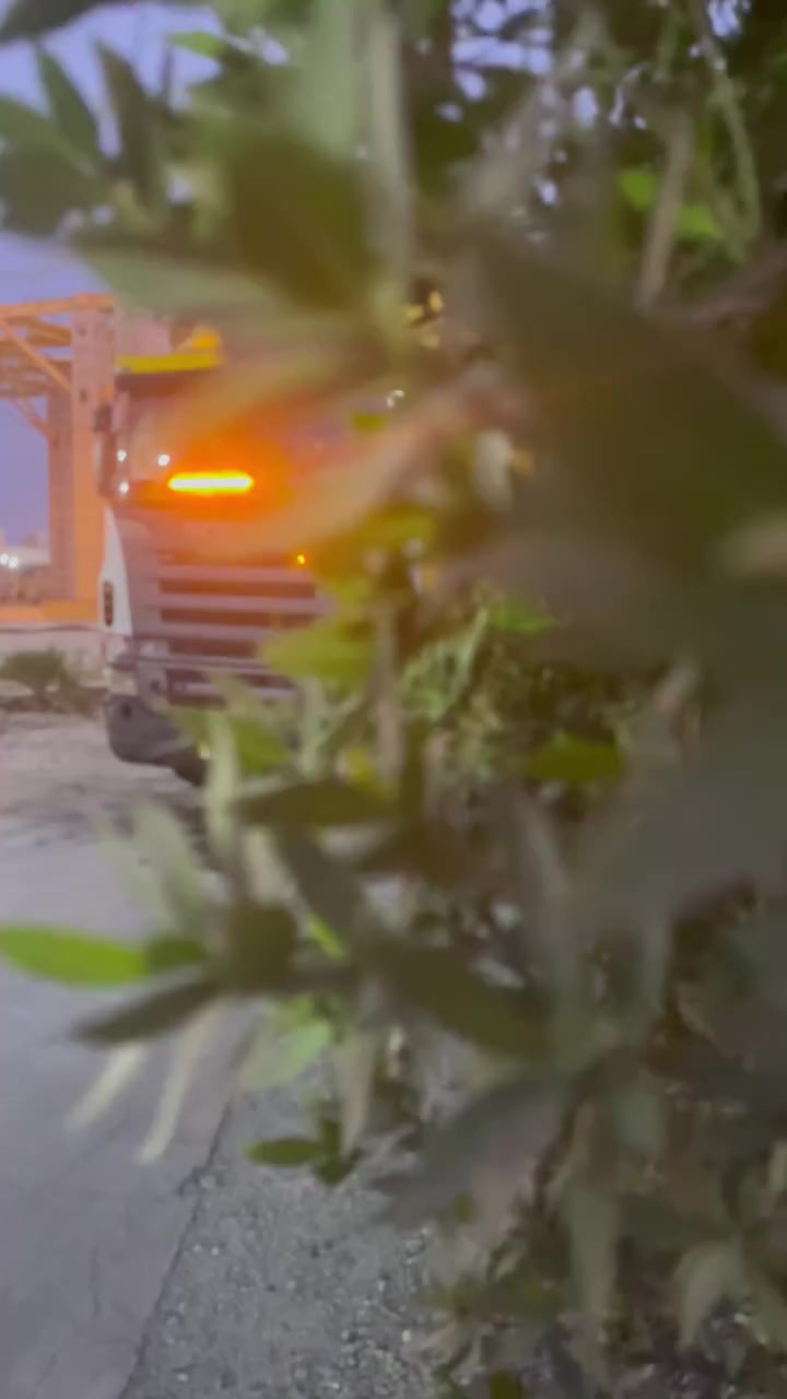 سلام عليكم م̷ـــِْن رخصة الادمن سكانيا 2008 رقم اربيل سنويه جديده محرك انجكسن ٤٢٠ حره بأسم عربي تانكي فافون بلادي مشدود بلادي كير راجز كلج دوسه وحده سياره كامله م̷ـــِْن حداديه دوشمه ما ناقصه اييہ شي رقم الهاتف / ***********
