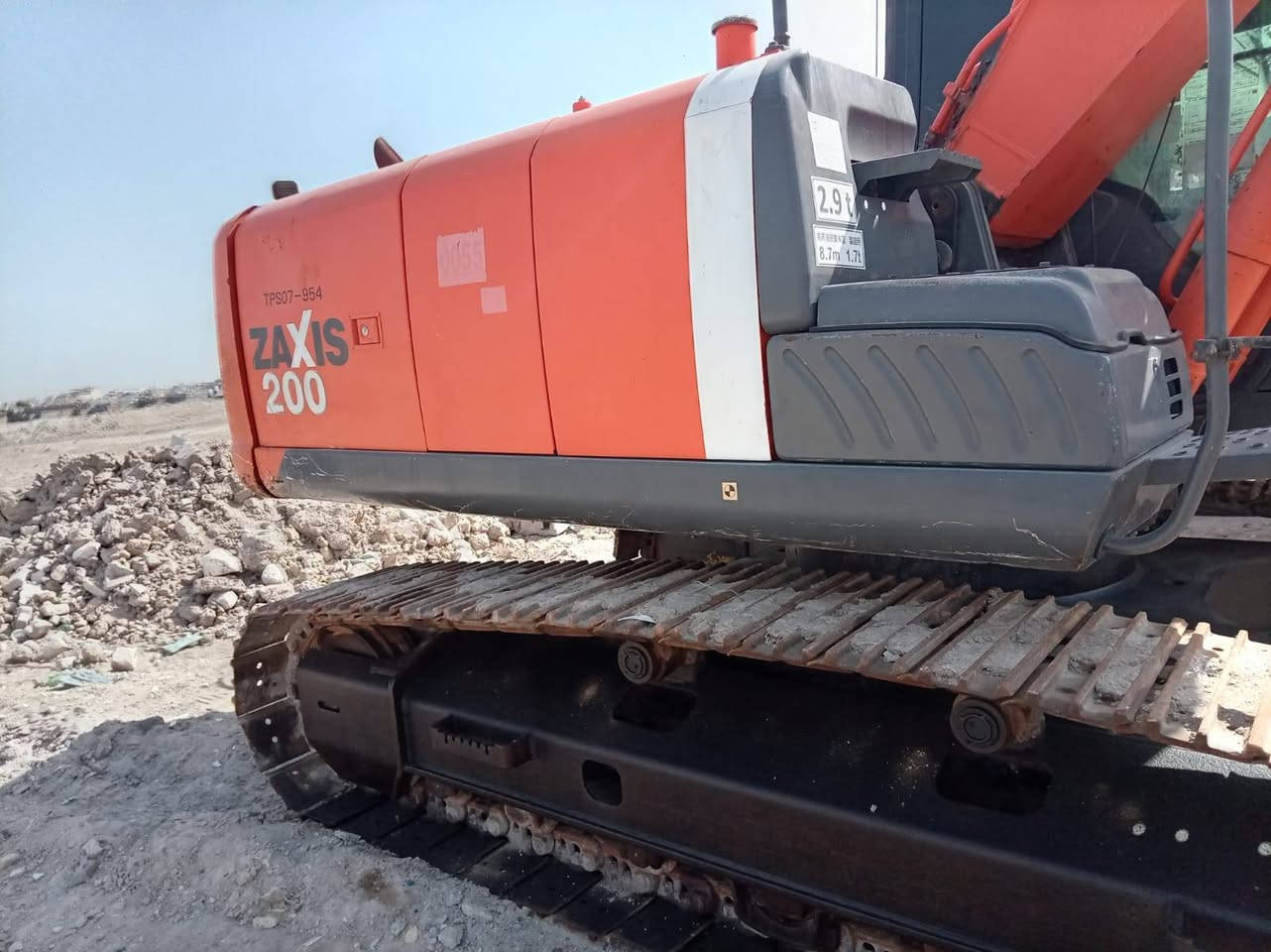 السلام عليكم حفاره هيتاشي z3 مكفوله  للبيع للأستفسار ***********
